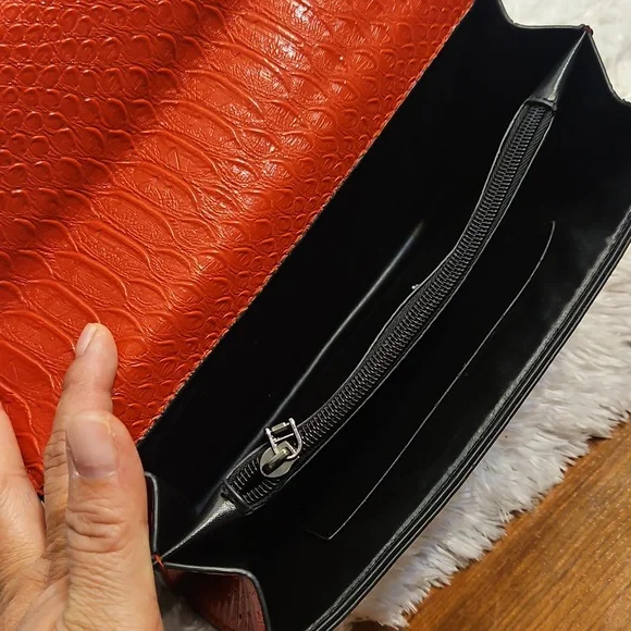Red Snake Embossed Chain‎ Shoulder Bag Women's Fashion Clutch - Picture 10 of 15